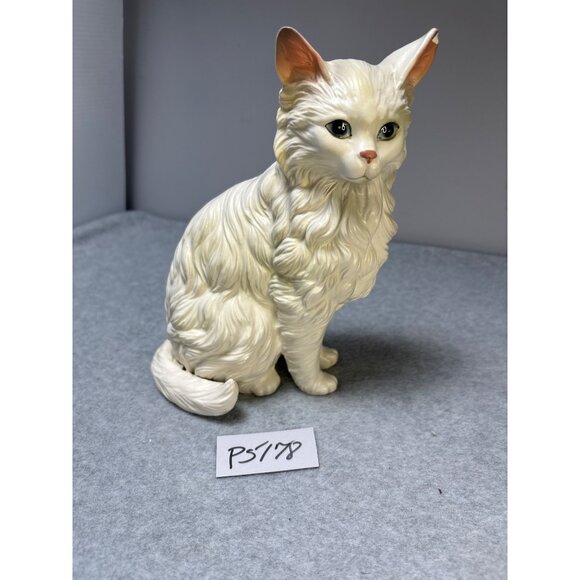 Vintage White Ceramic Cat Figurine with Blue Eyes & Detailed Fur Design 9" Tall - Picture 9 of 9